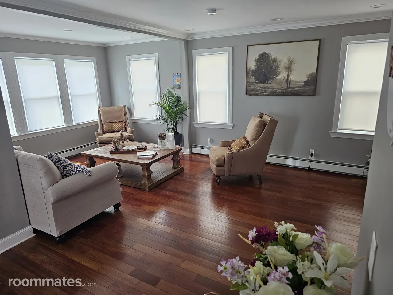 Profile photo 3 of 8