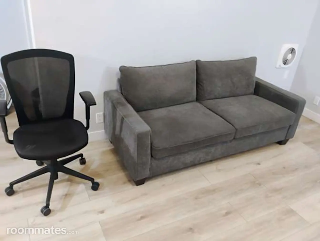 Profile photo 5 of 8