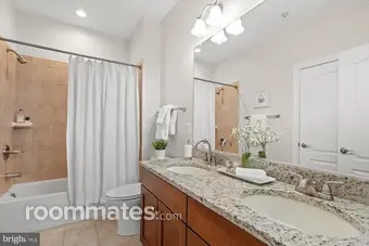 Room for rent in Arlington, VA $1950, townhouse