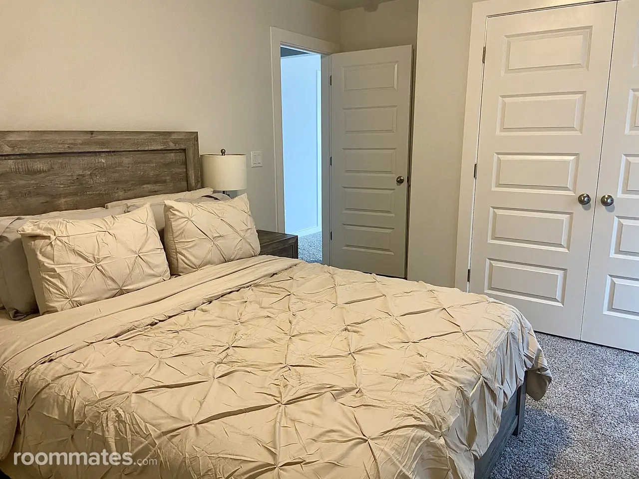 Profile photo 8 of 11