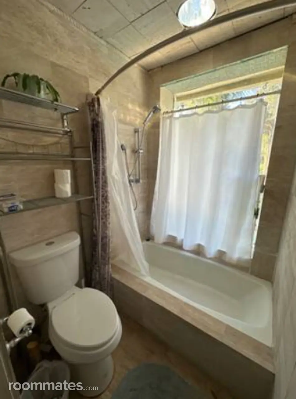 Profile photo 9 of 11