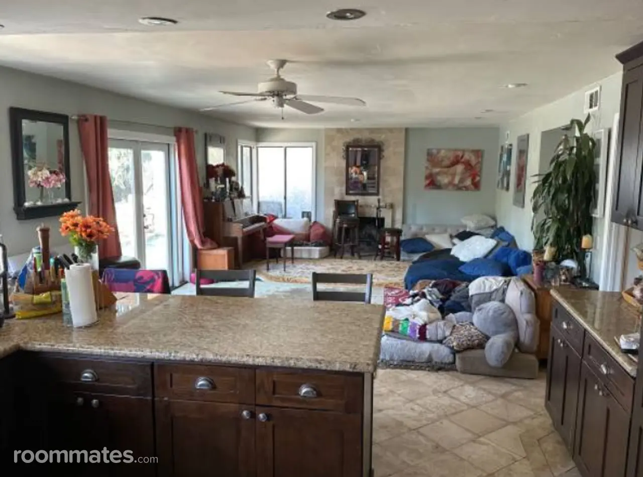 Profile photo 4 of 11