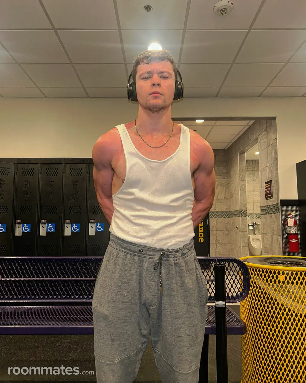 Profile photo 4 of 4