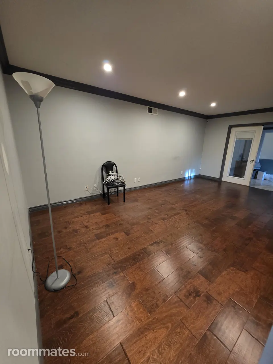 Profile photo 2 of 8