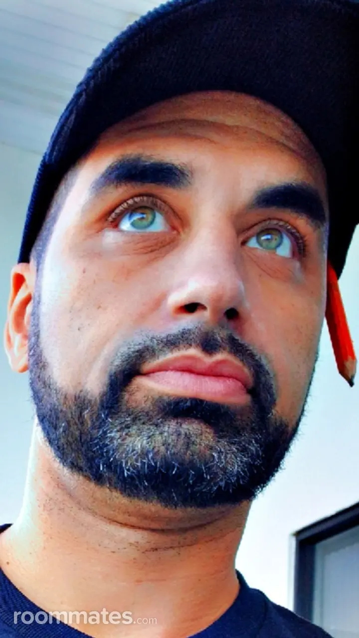 Profile photo 1 of 1