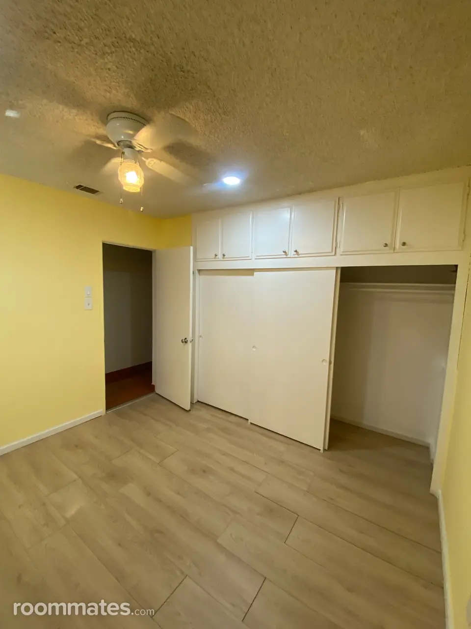 Profile photo 2 of 17