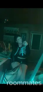 Roommate looking Bakersfield, CA, $700