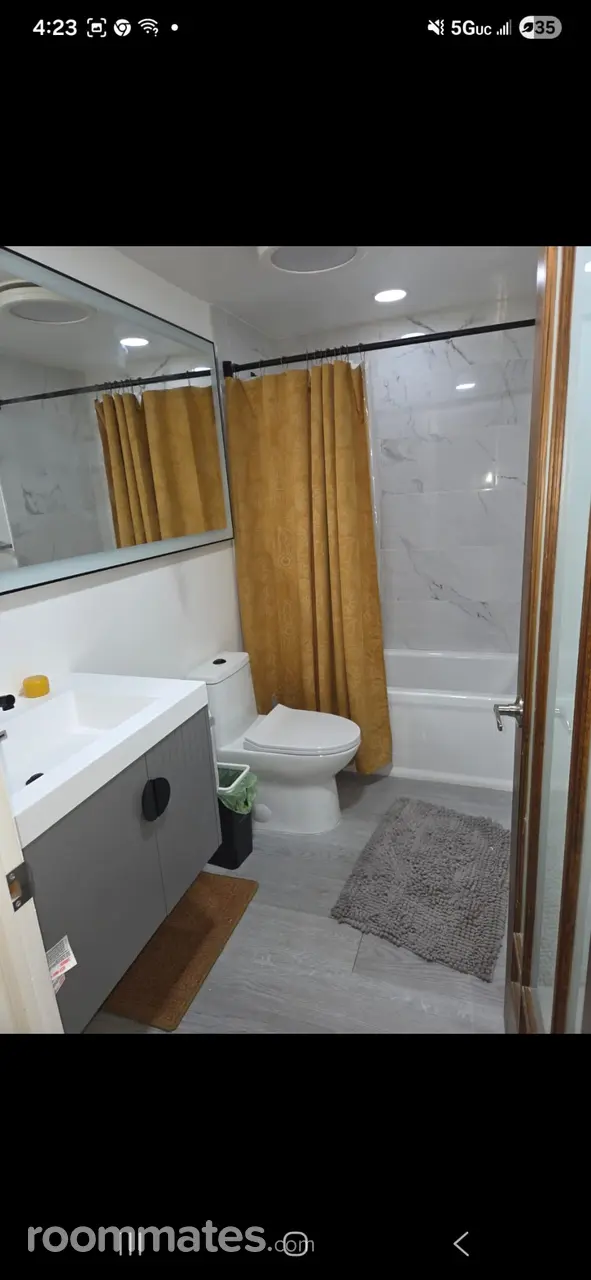 Profile photo 1 of 6