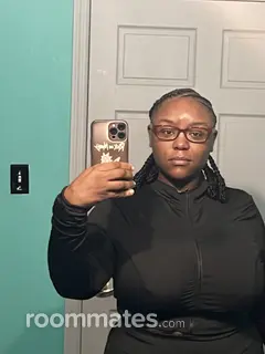 Roommate looking Savannah GA, $700