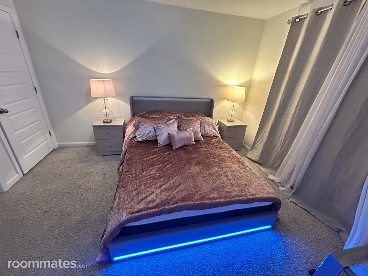 Profile photo 3 of 11