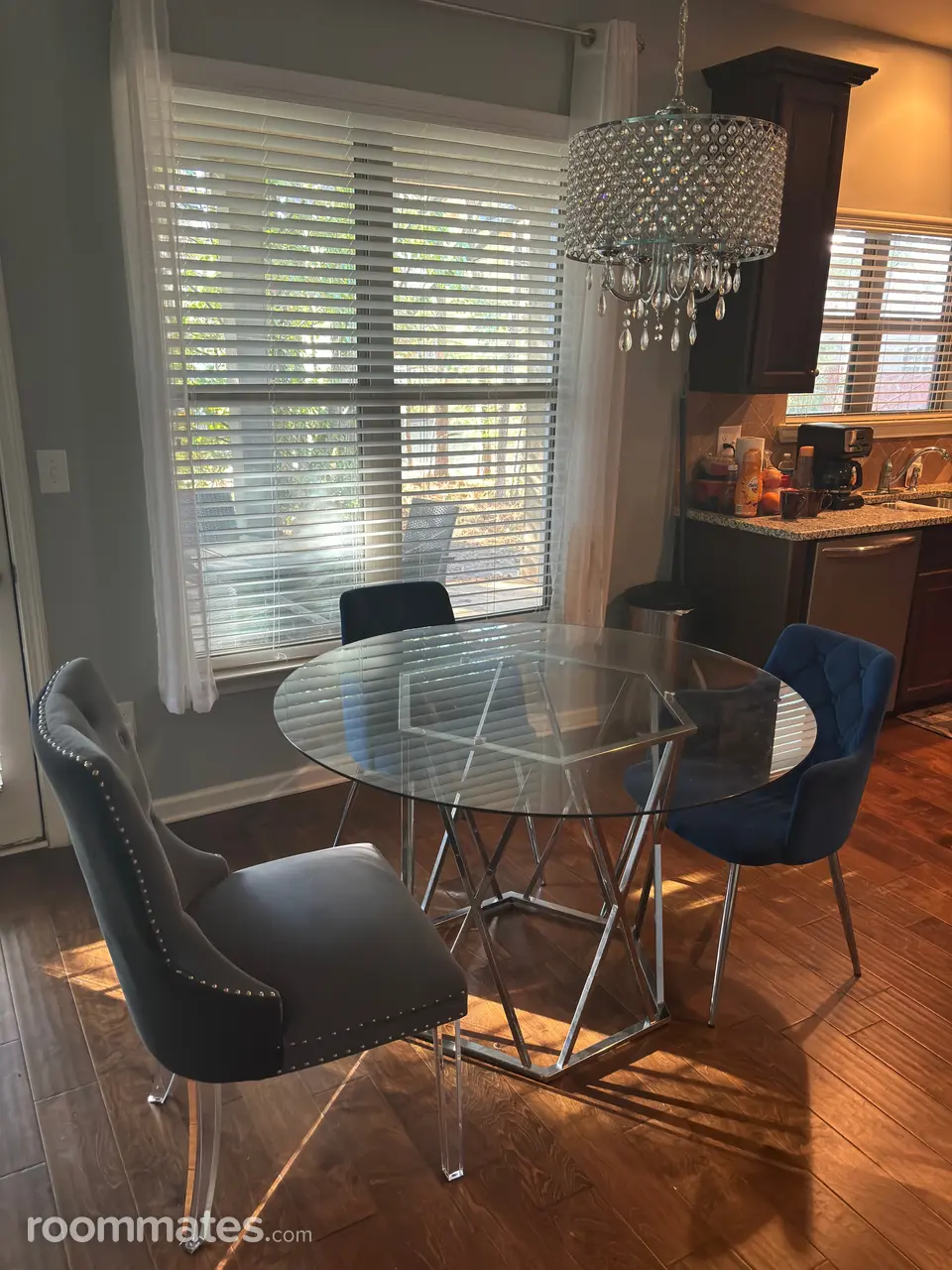 Profile photo 6 of 11