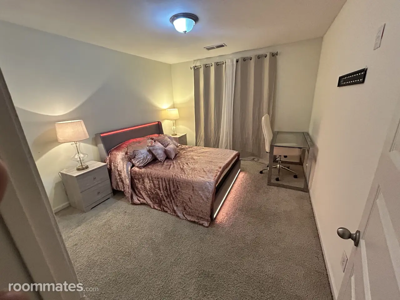 Profile photo 2 of 11