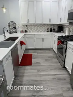 Room for rent in Tolleson, AZ $800, house