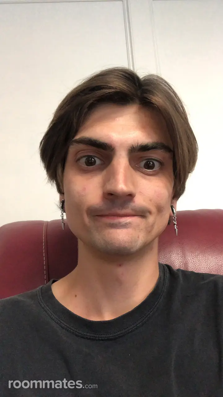 Profile photo 1 of 1