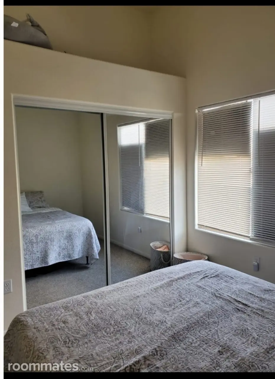 Profile photo 9 of 10