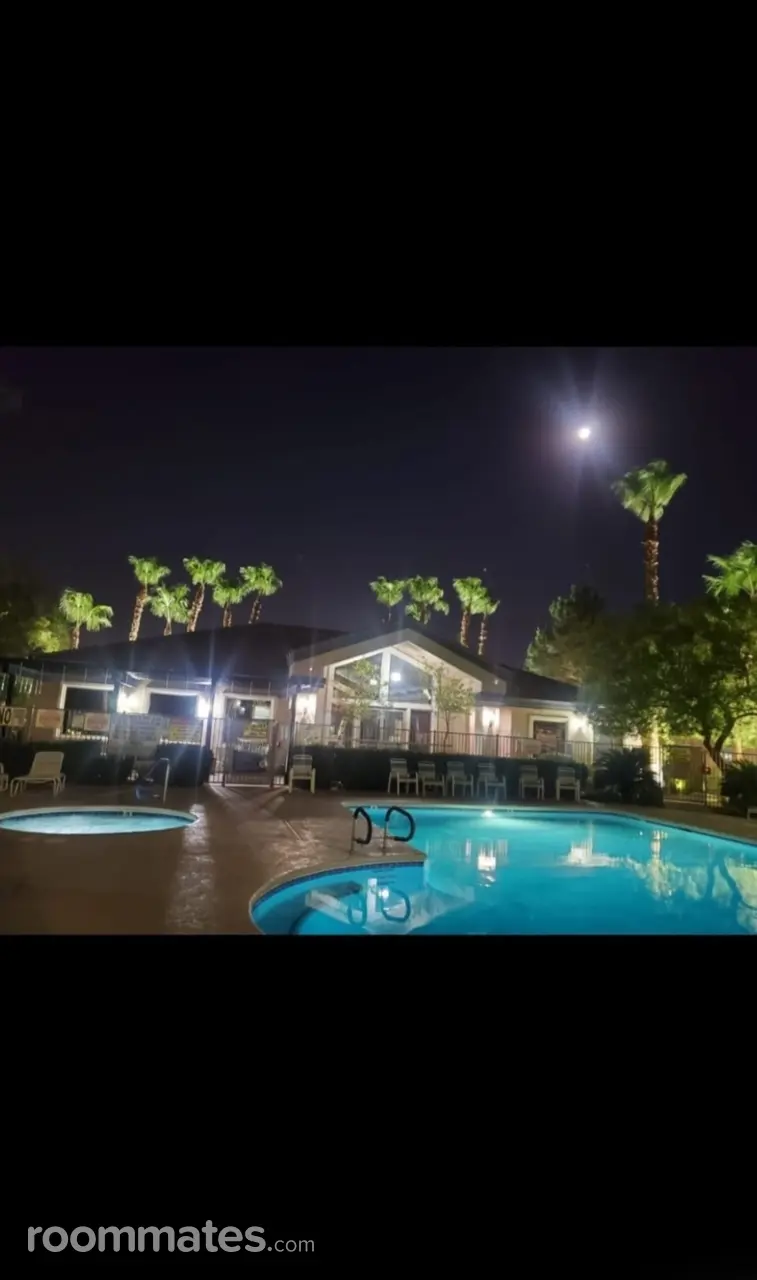 Profile photo 1 of 10