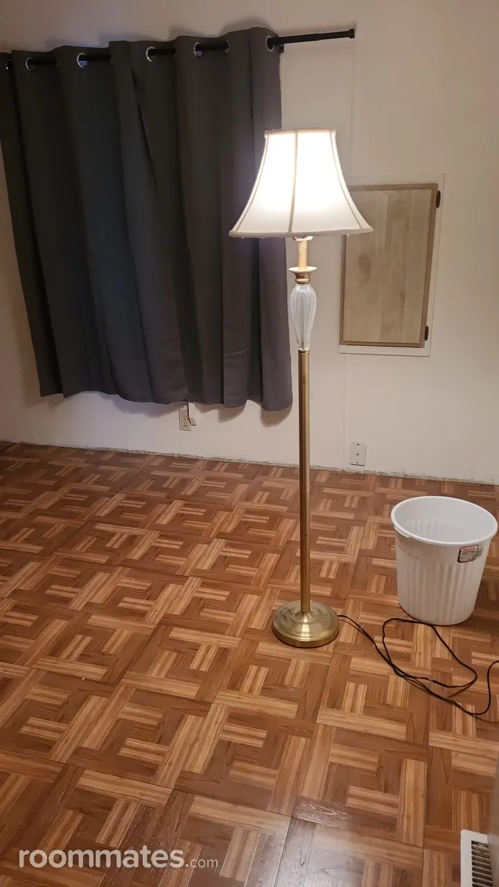 Profile photo 1 of 2