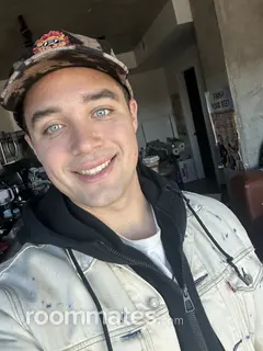 Roommate looking Chicago IL, $1300