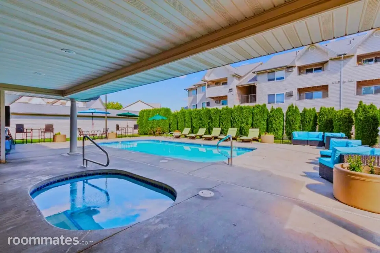 Profile photo 5 of 9