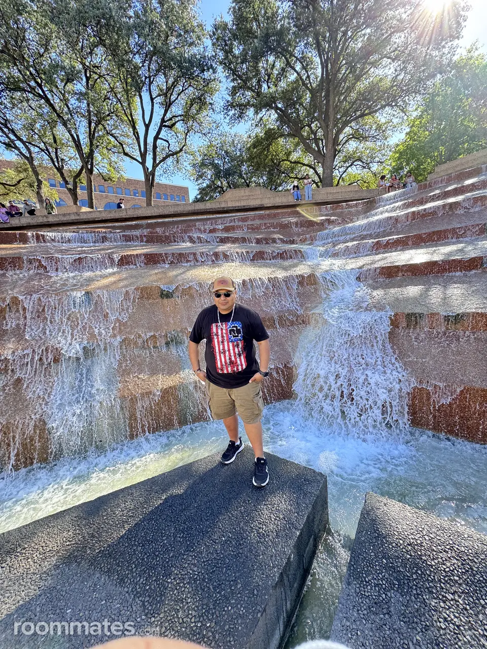 Profile photo 11 of 11