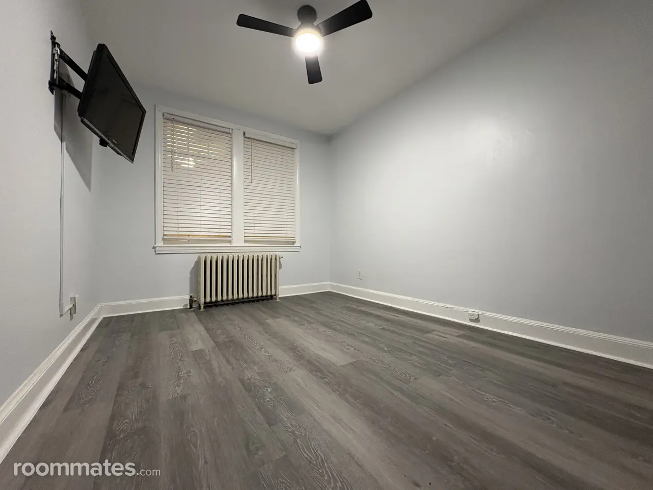 Profile photo 8 of 9