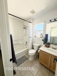 Room for rent in Albuquerque, NM $1190, house