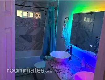 Room for rent in Mountlake Terrace, WA $900, house