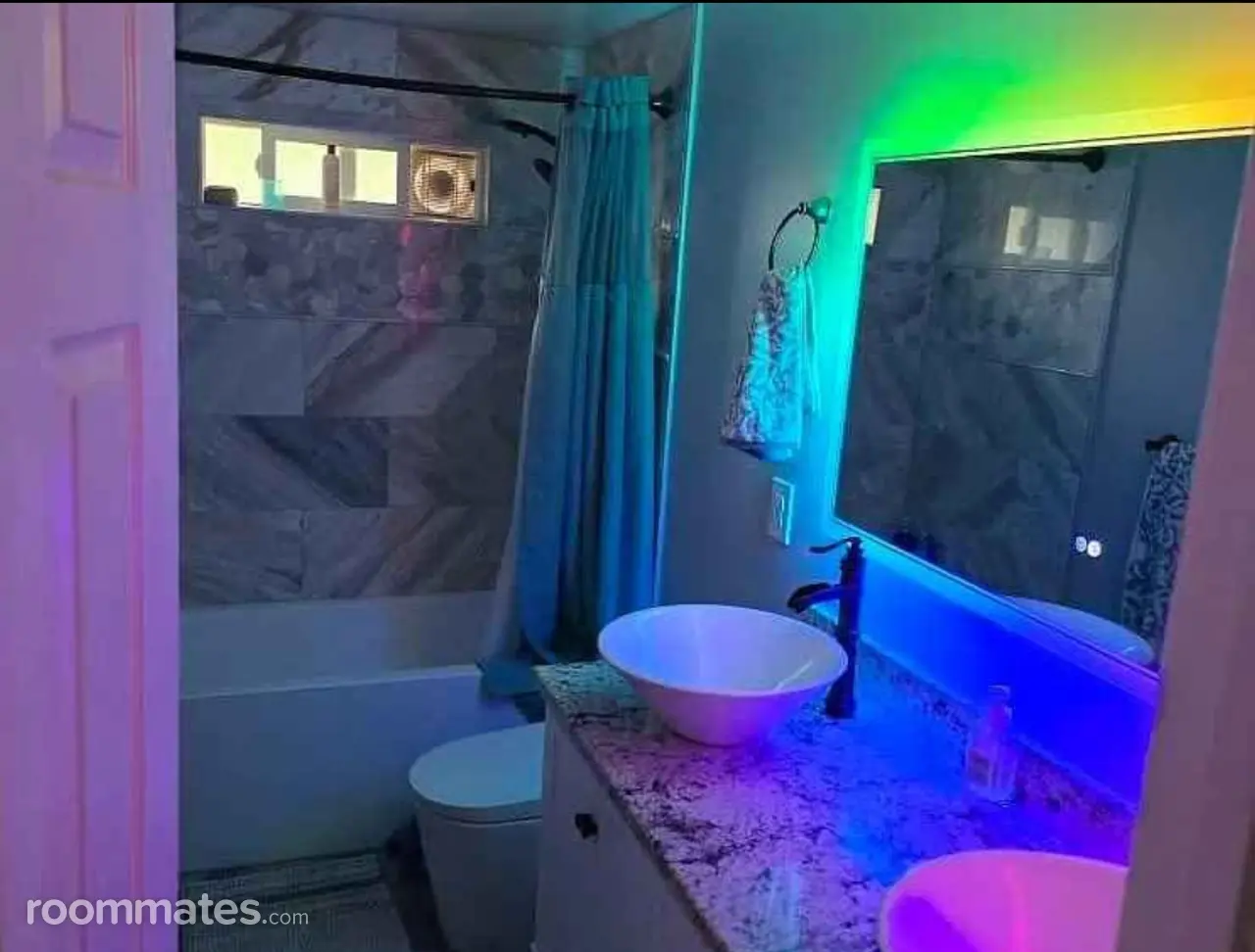 Profile photo 2 of 10