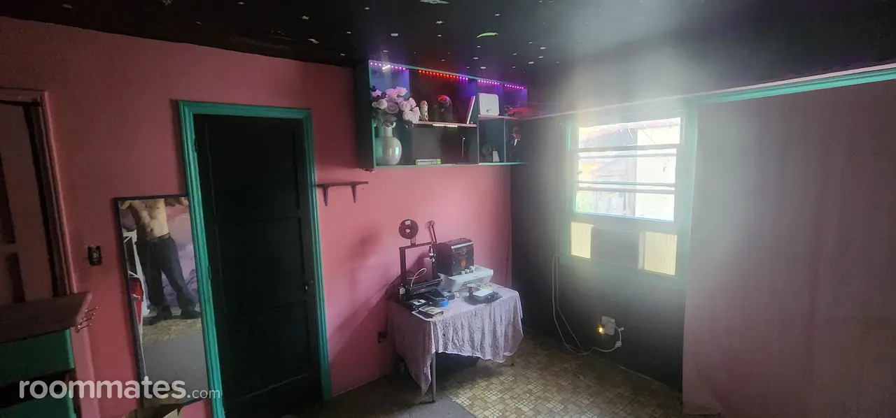 Profile photo 2 of 8