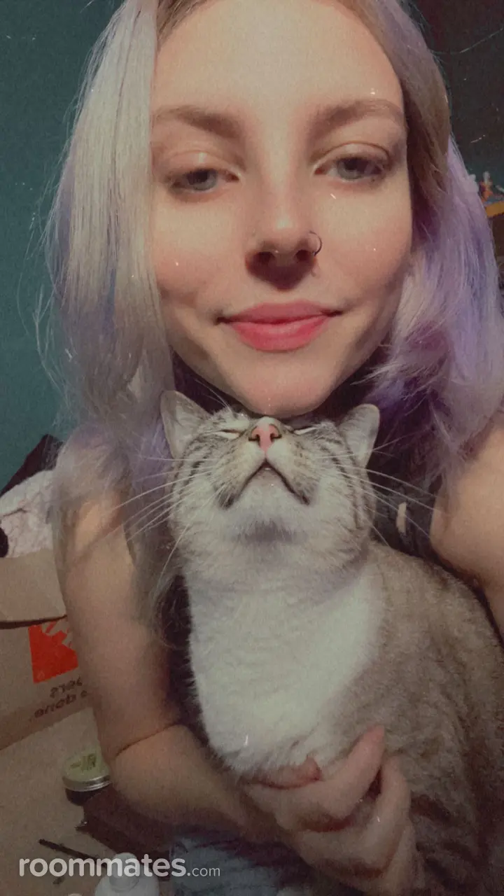 Profile photo 7 of 7