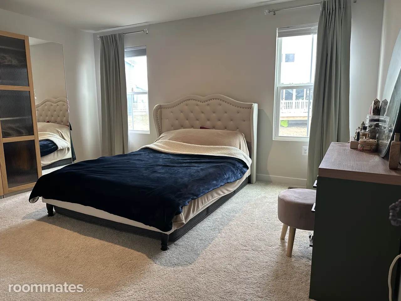 Profile photo 1 of 6