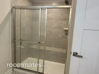 Room for rent in Ruther Glen, VA $1200, house