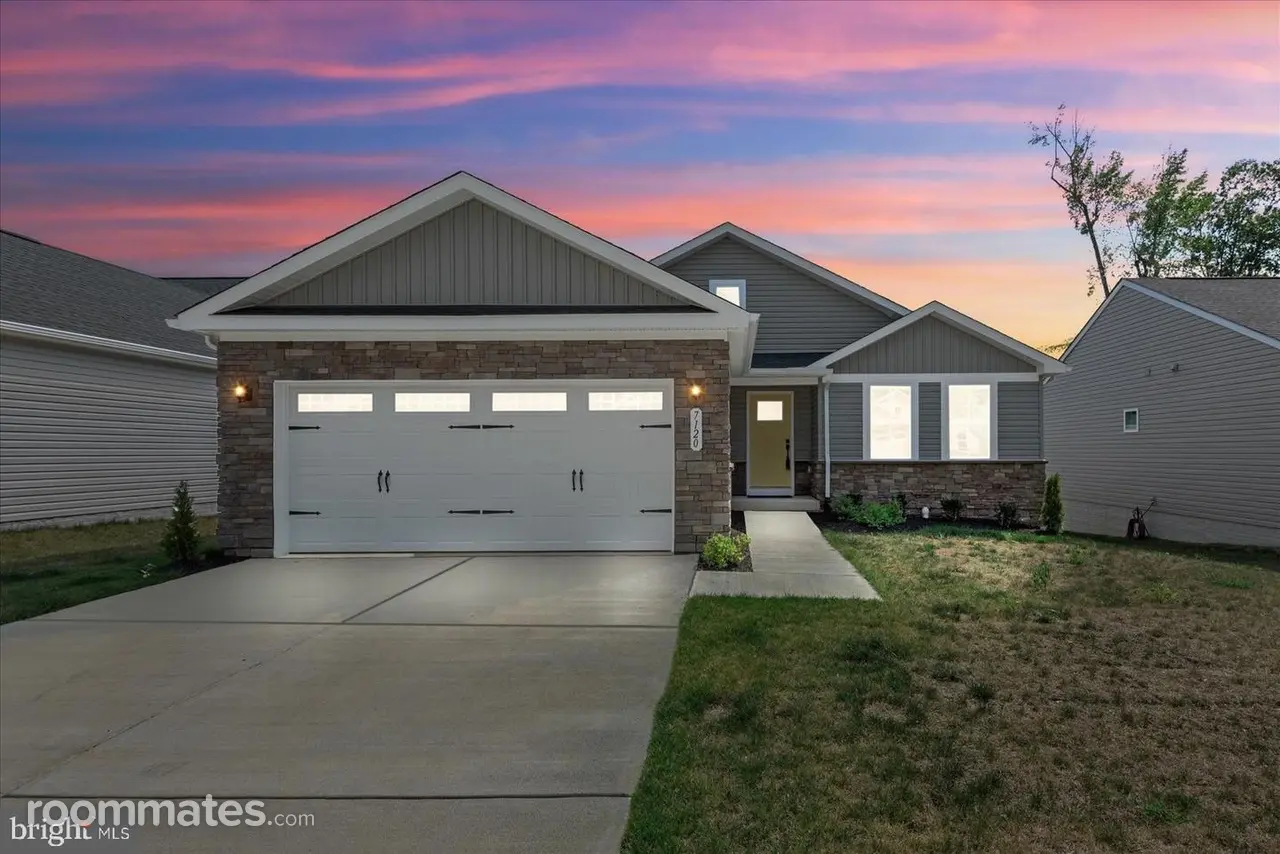 Profile photo 6 of 6