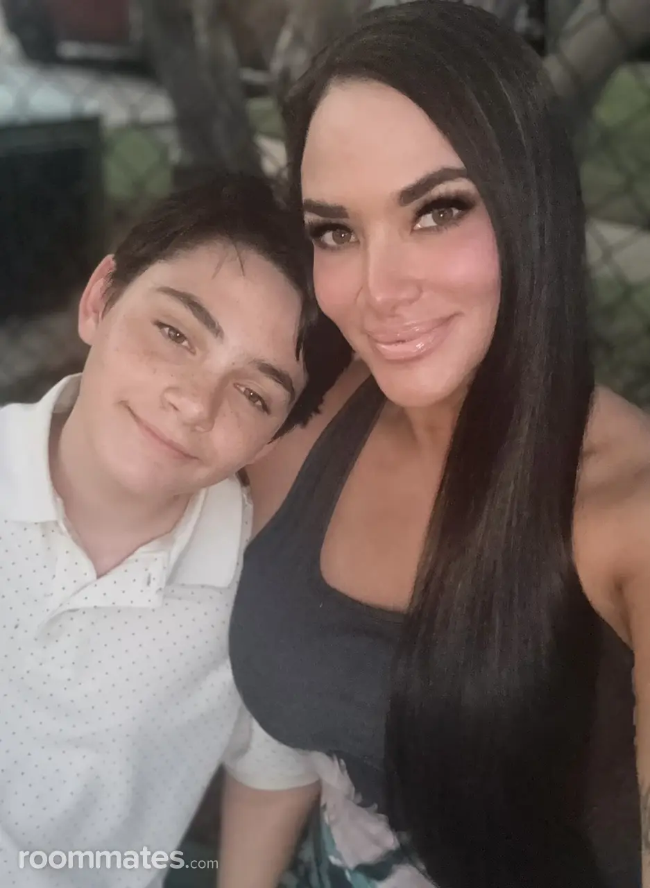 Profile photo 3 of 6