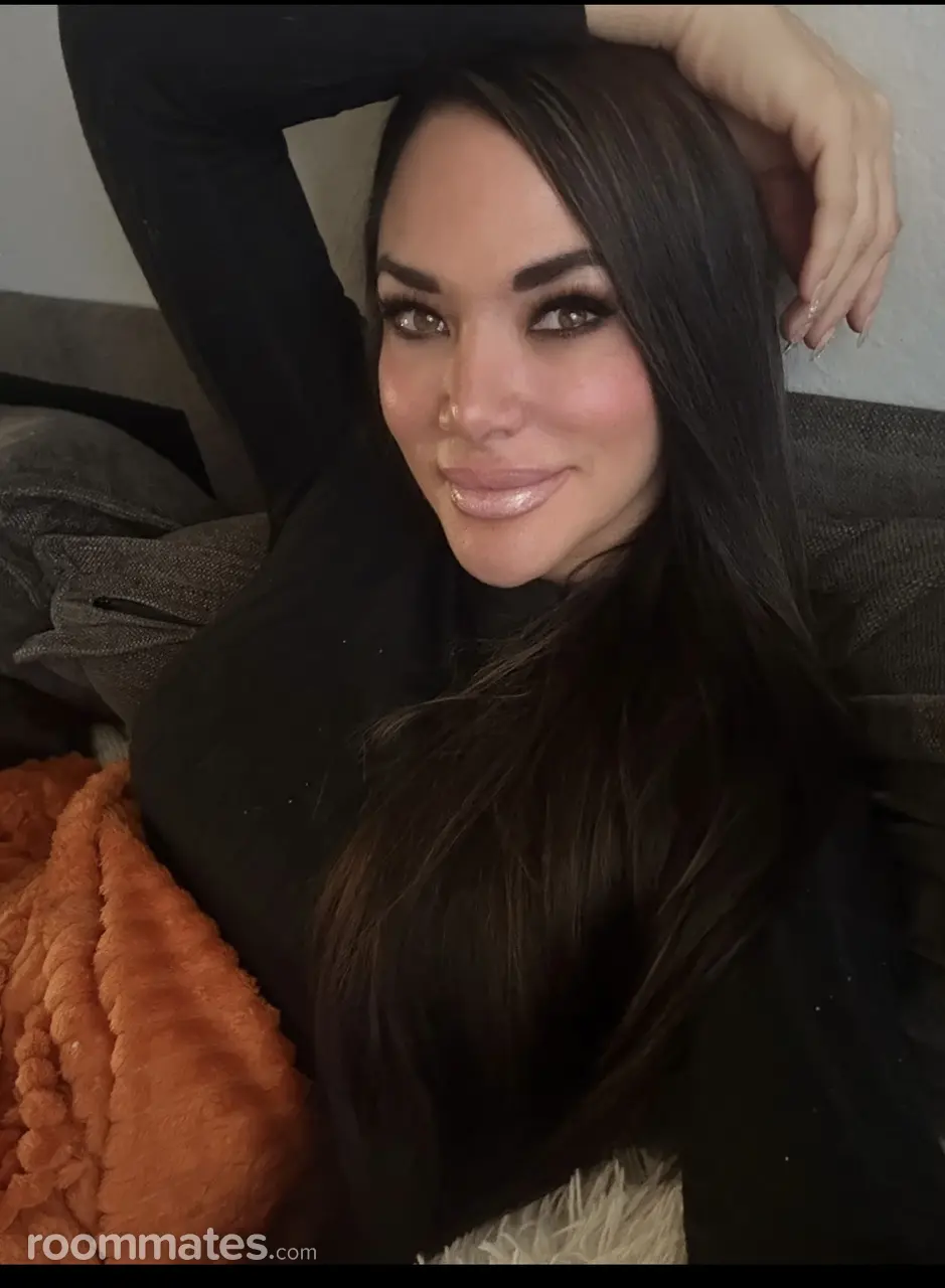 Profile photo 1 of 6