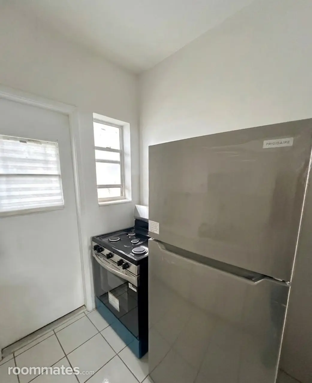 Profile photo 3 of 9