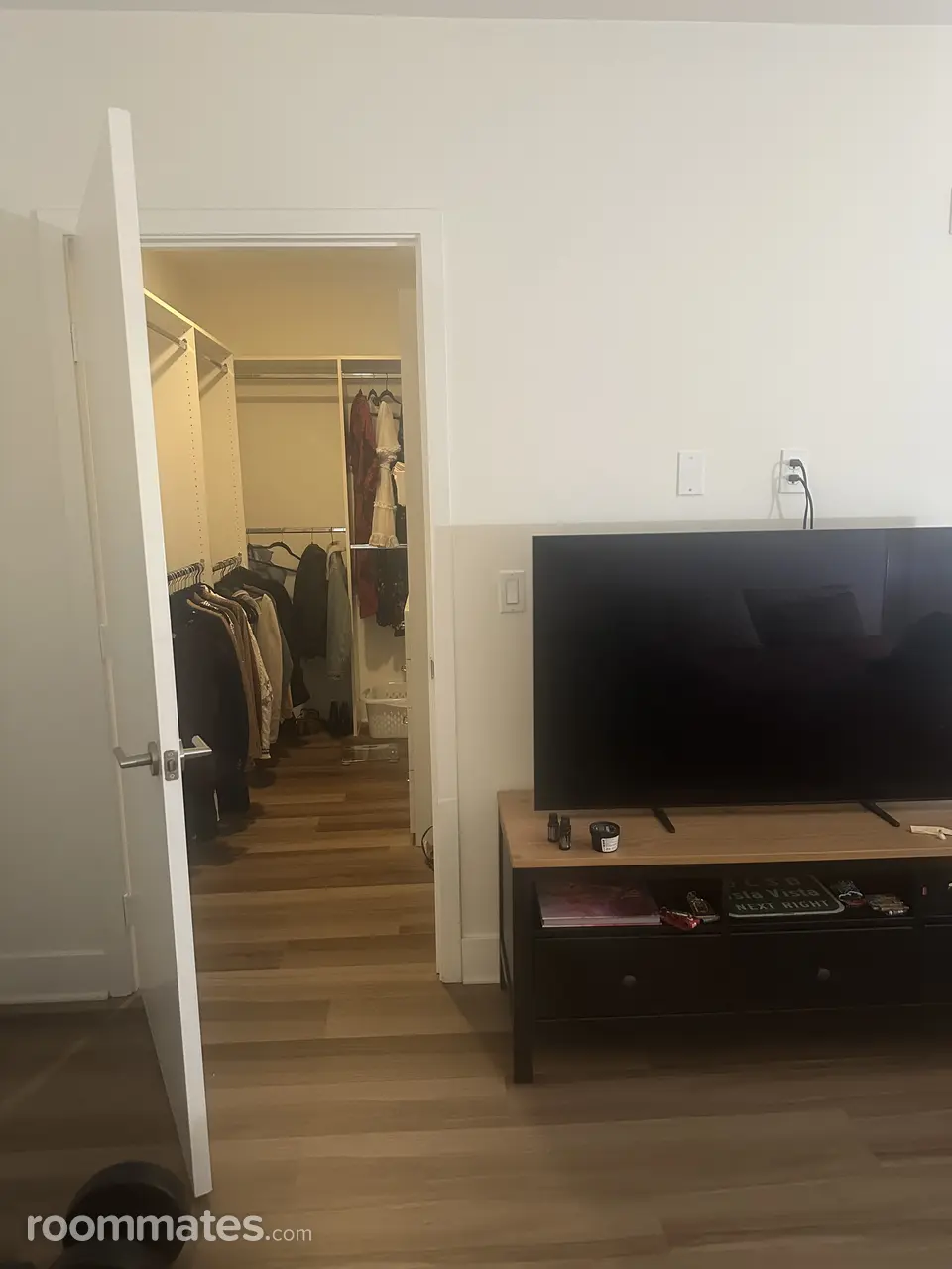 Profile photo 4 of 8