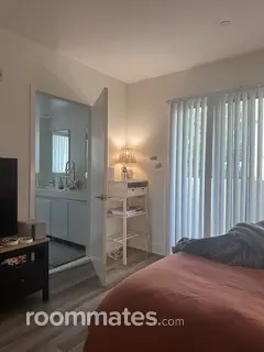 Room for rent in Los Angeles, CA $1818, apartment