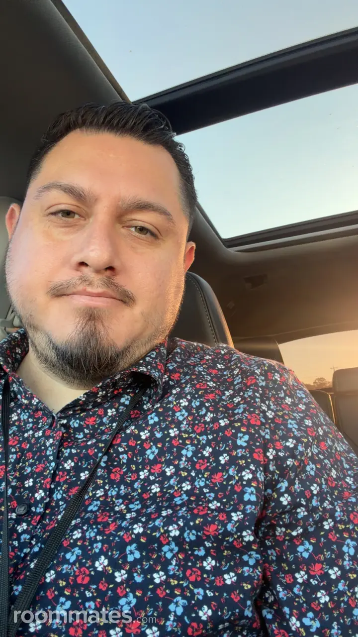 Profile photo 1 of 3