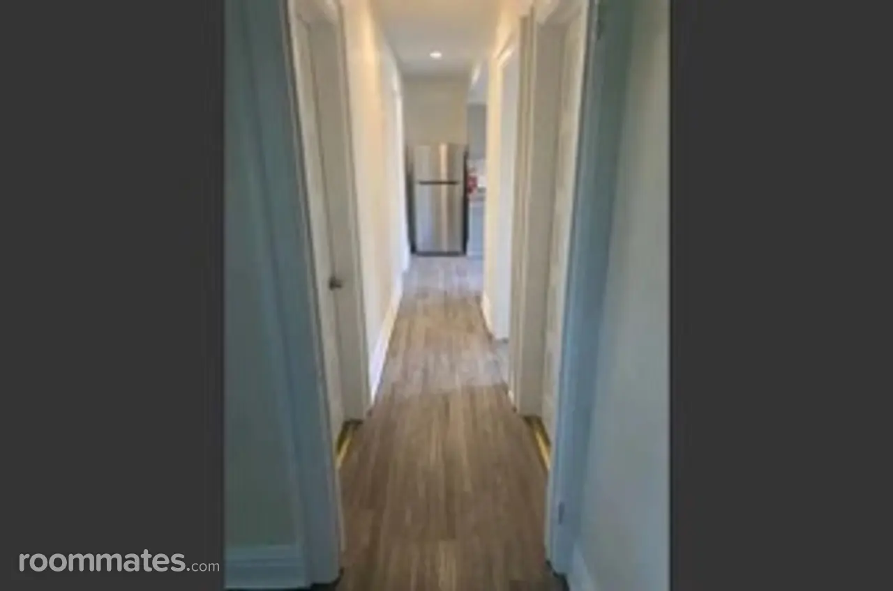 Profile photo 5 of 7