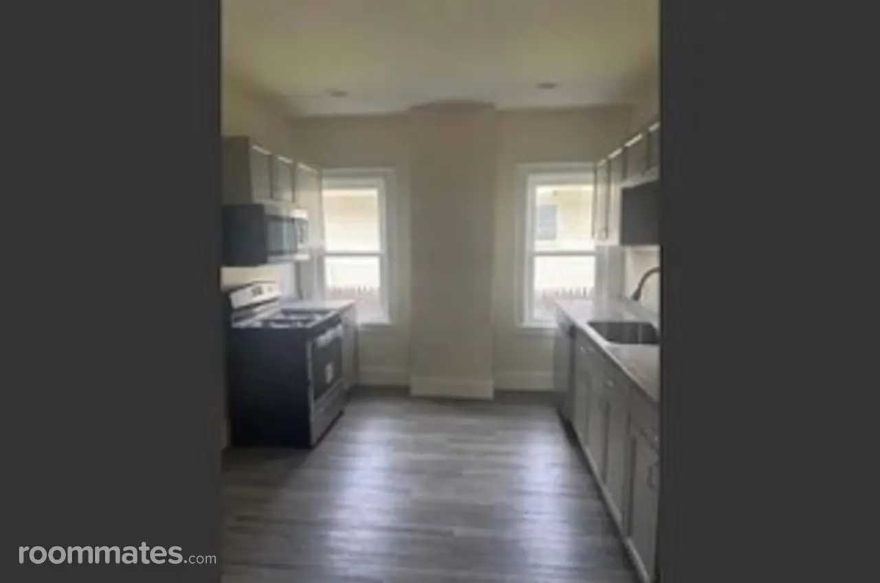 Profile photo 2 of 7