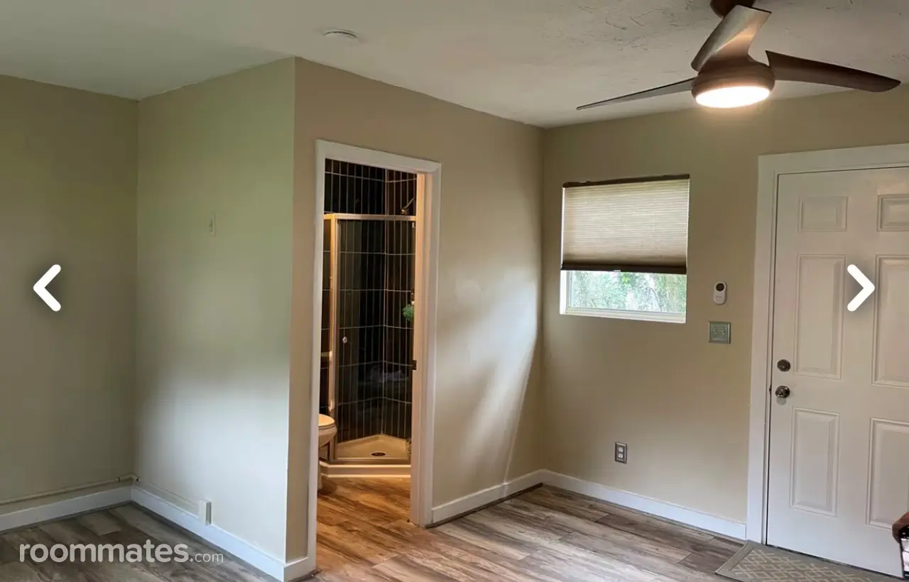 Profile photo 4 of 6