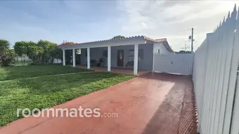 Room for rent in Hialeah, FL $1100, house