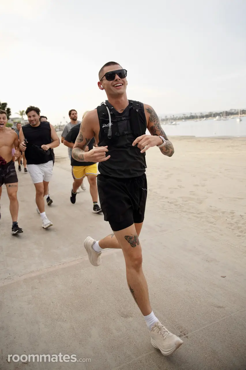 Profile photo 5 of 6