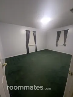 Room for rent in Navarre, FL $800, house