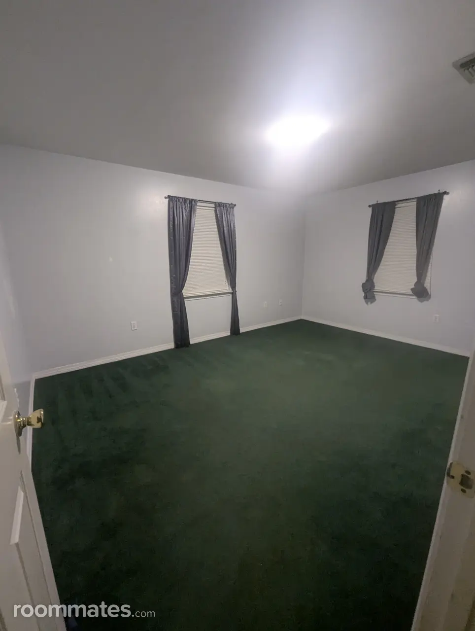 Profile photo 1 of 3