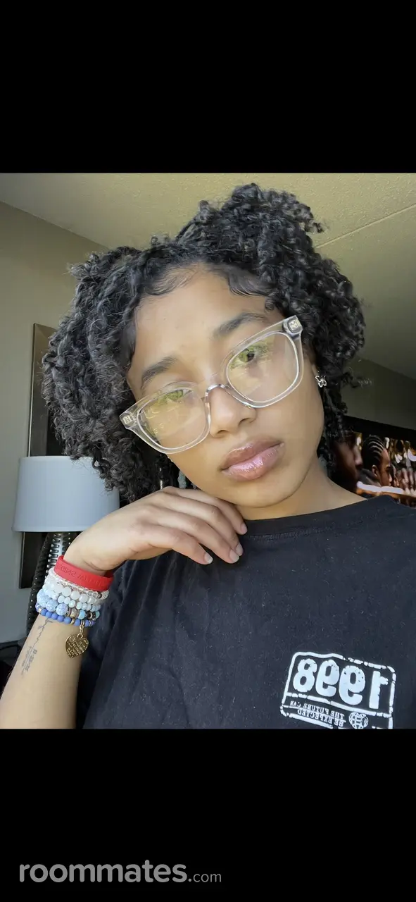 Profile photo 1 of 1