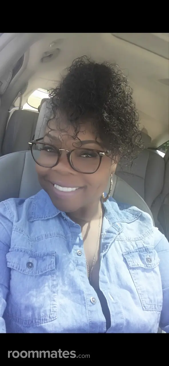 Profile photo 1 of 6