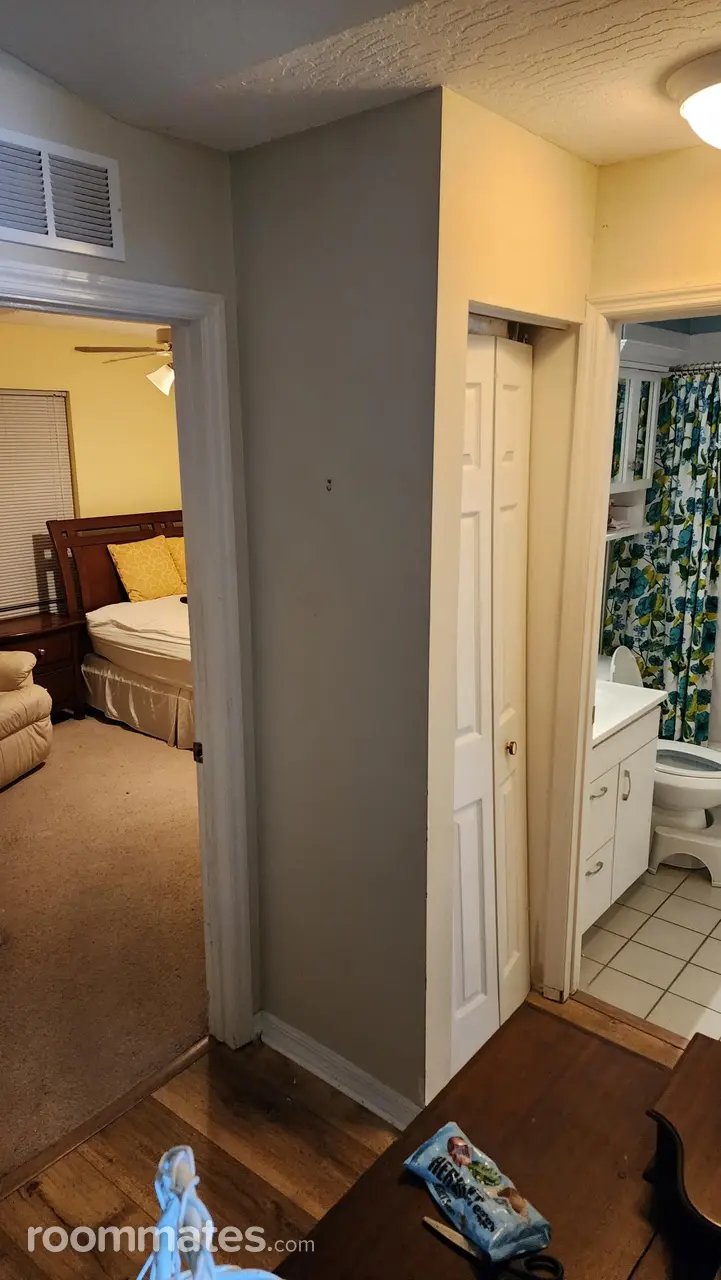 Profile photo 1 of 11