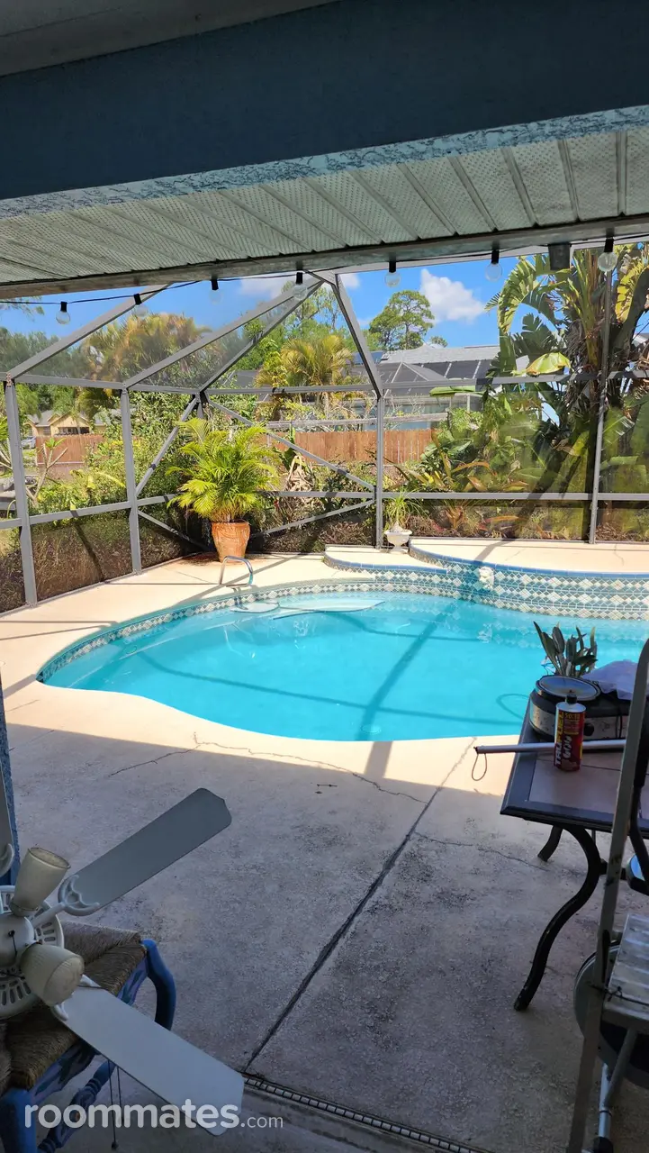 Profile photo 11 of 11